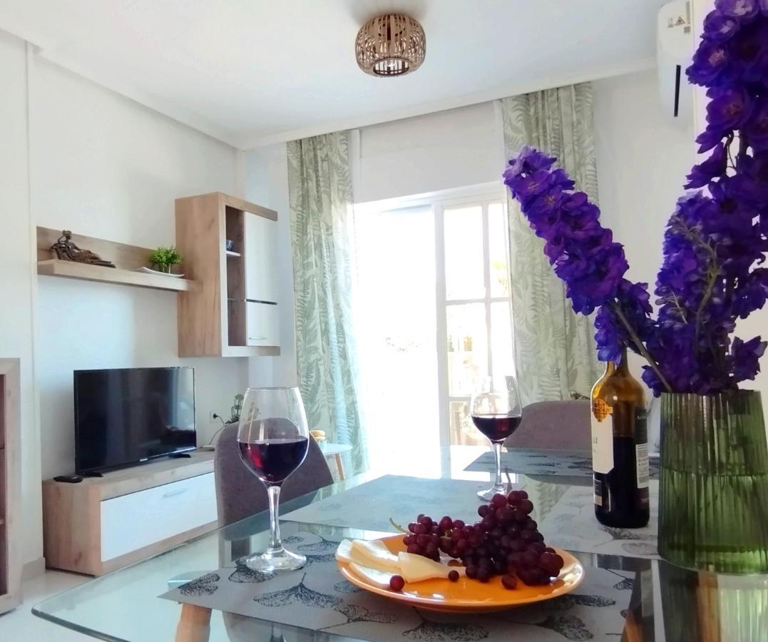 Torrevista Three Bedroom Apartment, Two Swimming Pools And Garage Torrevieja Eksteriør bilde