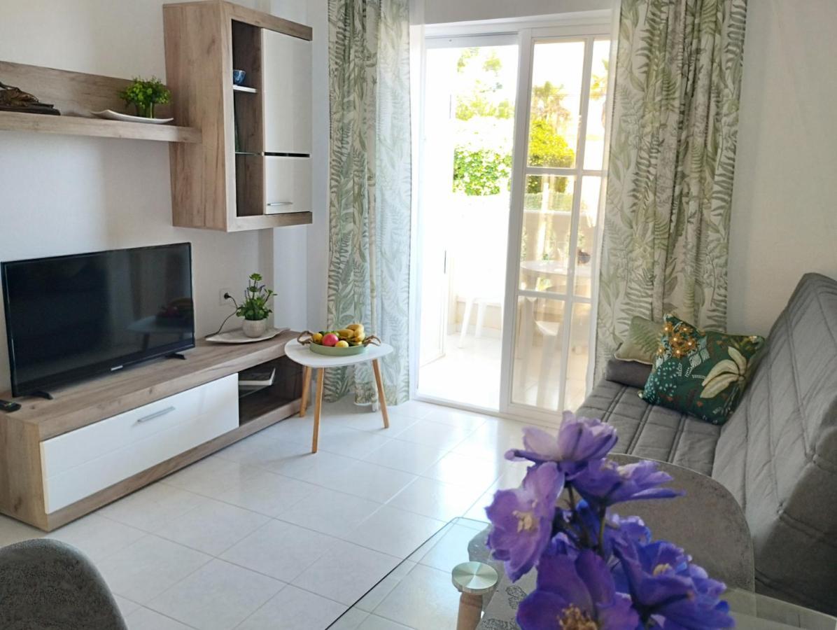 Torrevista Three Bedroom Apartment, Two Swimming Pools And Garage Torrevieja Eksteriør bilde