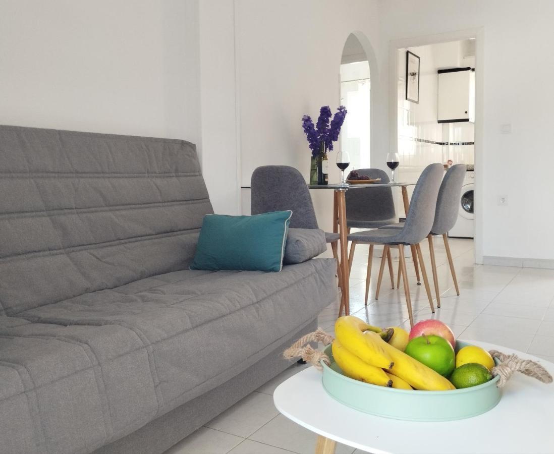 Torrevista Three Bedroom Apartment, Two Swimming Pools And Garage Torrevieja Eksteriør bilde
