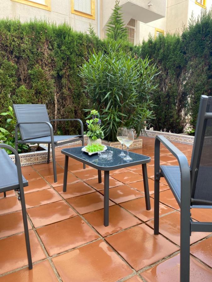 Torrevista Three Bedroom Apartment, Two Swimming Pools And Garage Torrevieja Eksteriør bilde